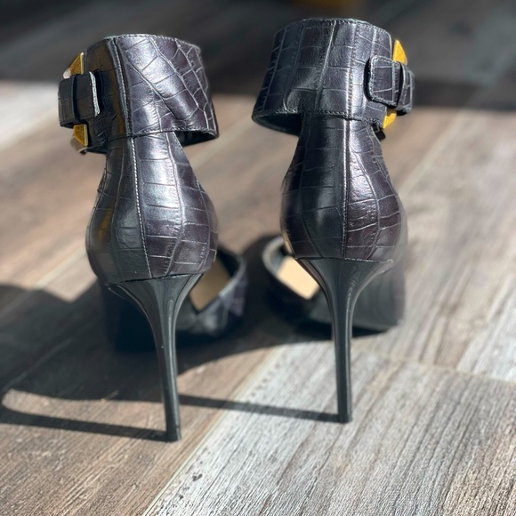 Guess Black stilettos with ankle strap - Picture 3 of 3